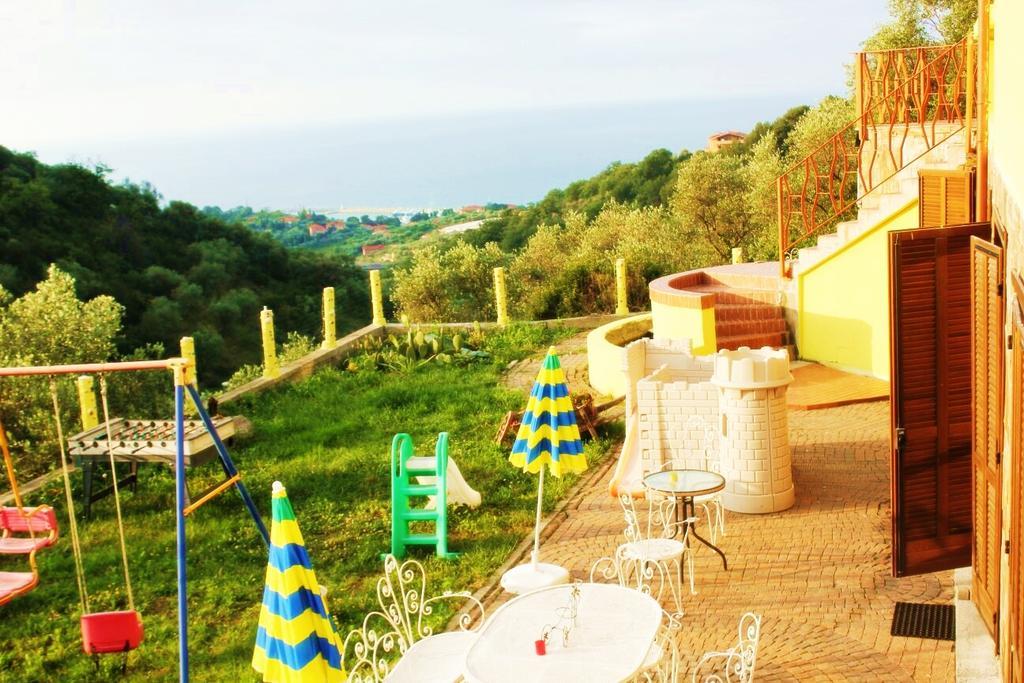 Villa Imperia אימפריה מראה חיצוני תמונה